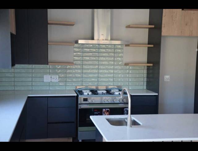 3 BEDROOM HOUSE FOR SALE IN ISLAND VIEW